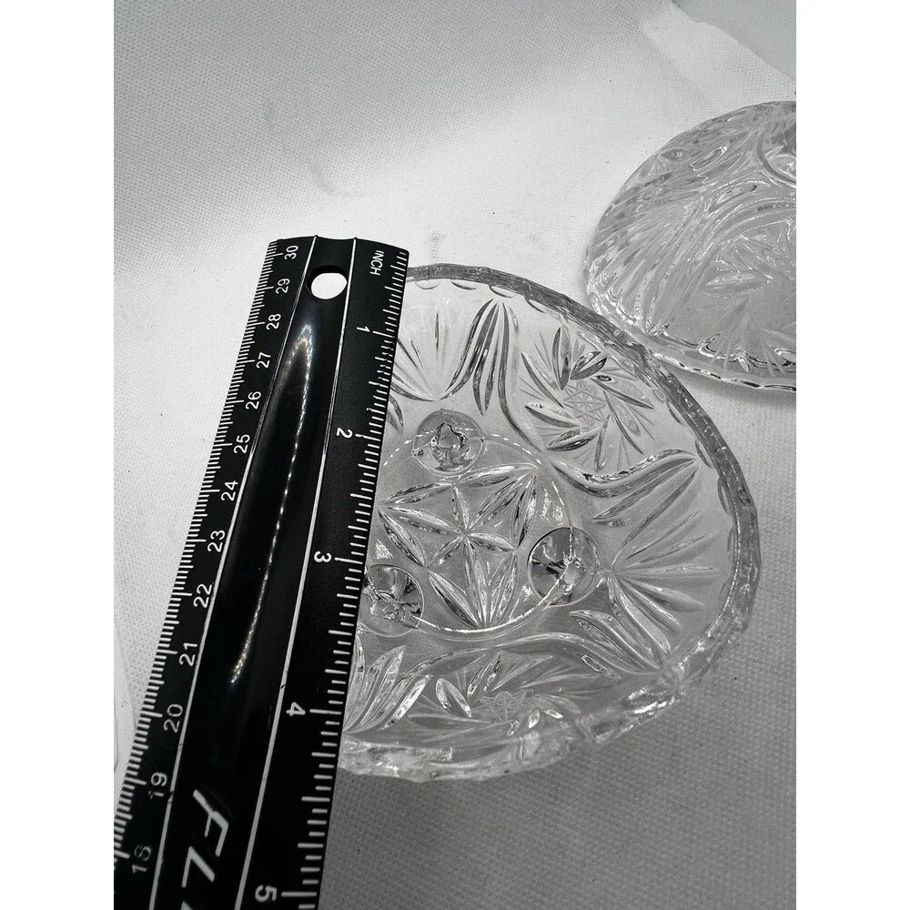 VINTAGE PIN WHEEL CRYSTAL  FOOTED CANDY DISH OR TRINKET HOLDER glass clear